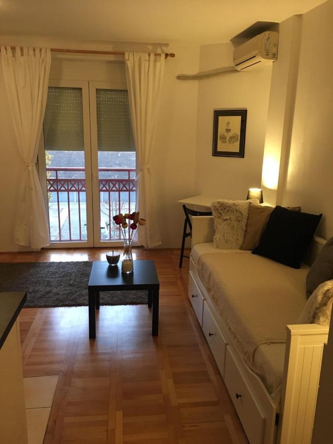 Studio 16 Νόβι Σαντ Εξωτερικό φωτογραφία